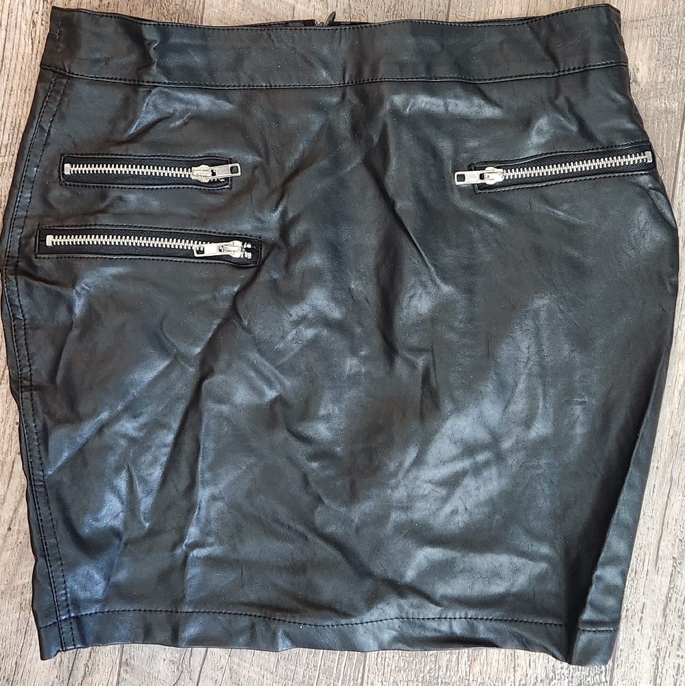 Rue21 Black Vegan Leather Mini Skirt with Zipper Details